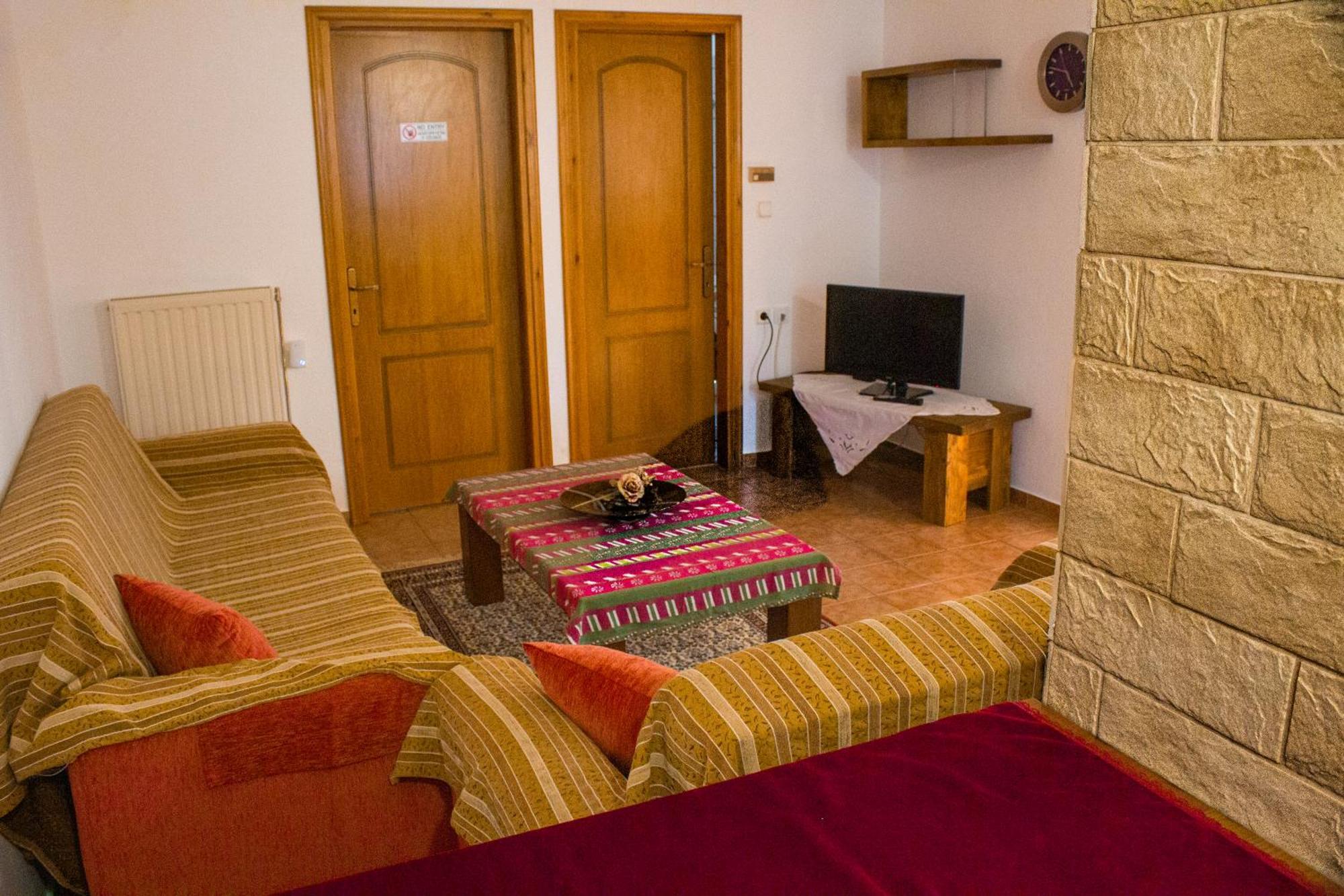 Apartment Triangle Park Kozani