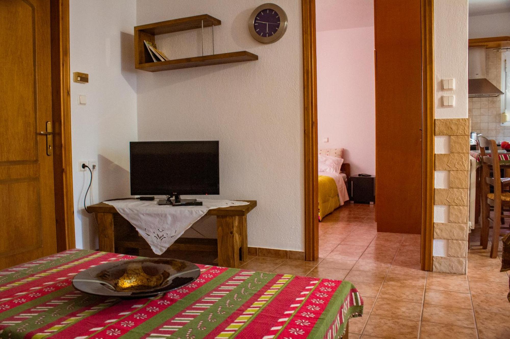 Triangle Park Apartment *